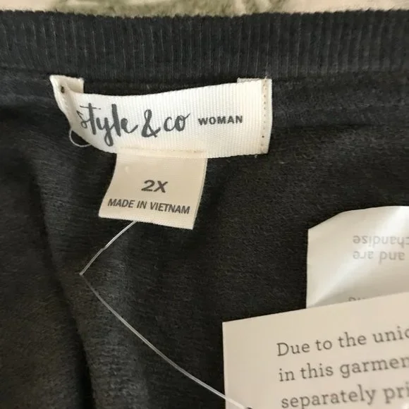 NWT Style & Co Black Pullover Top w/Peplum 2X - Picture 9 of 9